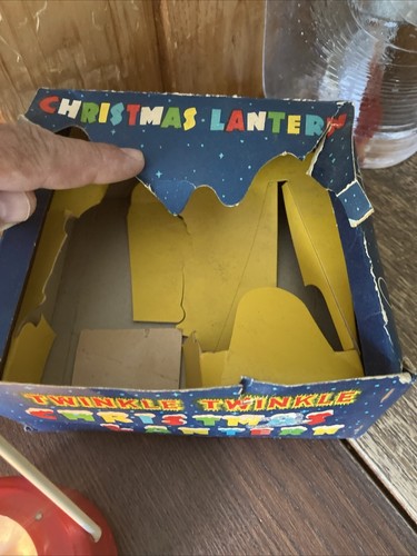 VINTAGE TWINKLE-TWINKLE CHRISTMAS LANTERN BATTERY OPERATED LIGHT-UP ~ WORKS READ - Picture 13 of 22