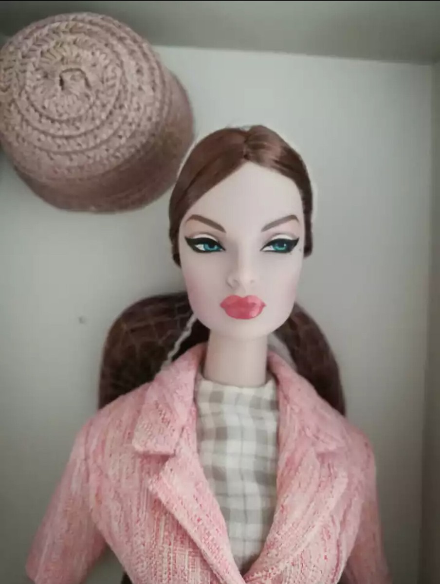 Fashion Royalty Integrity Toys Decorum Eugenia Perrin Frost Fashion Royalty Integrity Toys Decorum Eugenia Perrin Frost