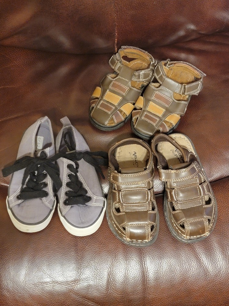 Boys Shoes Size 10