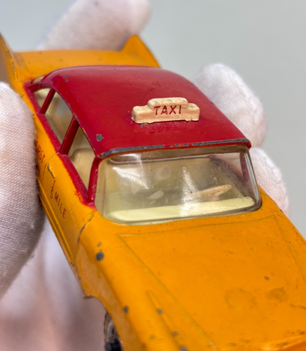 DINKY TOYS MECCANO AUTO ORIGINALE VINTAGE TAXI PLYMOUTH PLAZA 1/43 - NO BOX !! - Foto 11 di 20