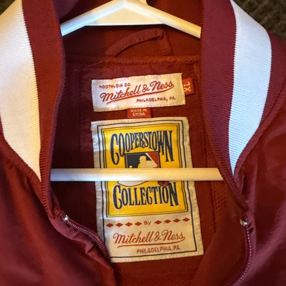Mitchell And Ness cooperstown Vintage 1980 Phillies Light Zip Up Jacket Men’s XL - Image 4 of 4