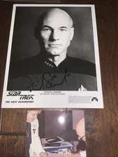 Autographed Patrick Stewart Captain Picard STAR TREK NEXT GENERATION Photo 8x10