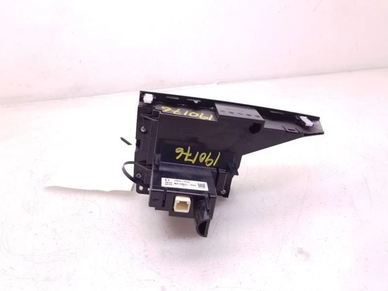 09-12 TOYOTA VENZA TEMPERATURE CONTROL UNIT ASSEMBLY  - Image 3 of 4