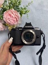 Olympus OM-D E-M5 16.1MP Mirrorless Digital Camera Body only Touchscreen - Black
