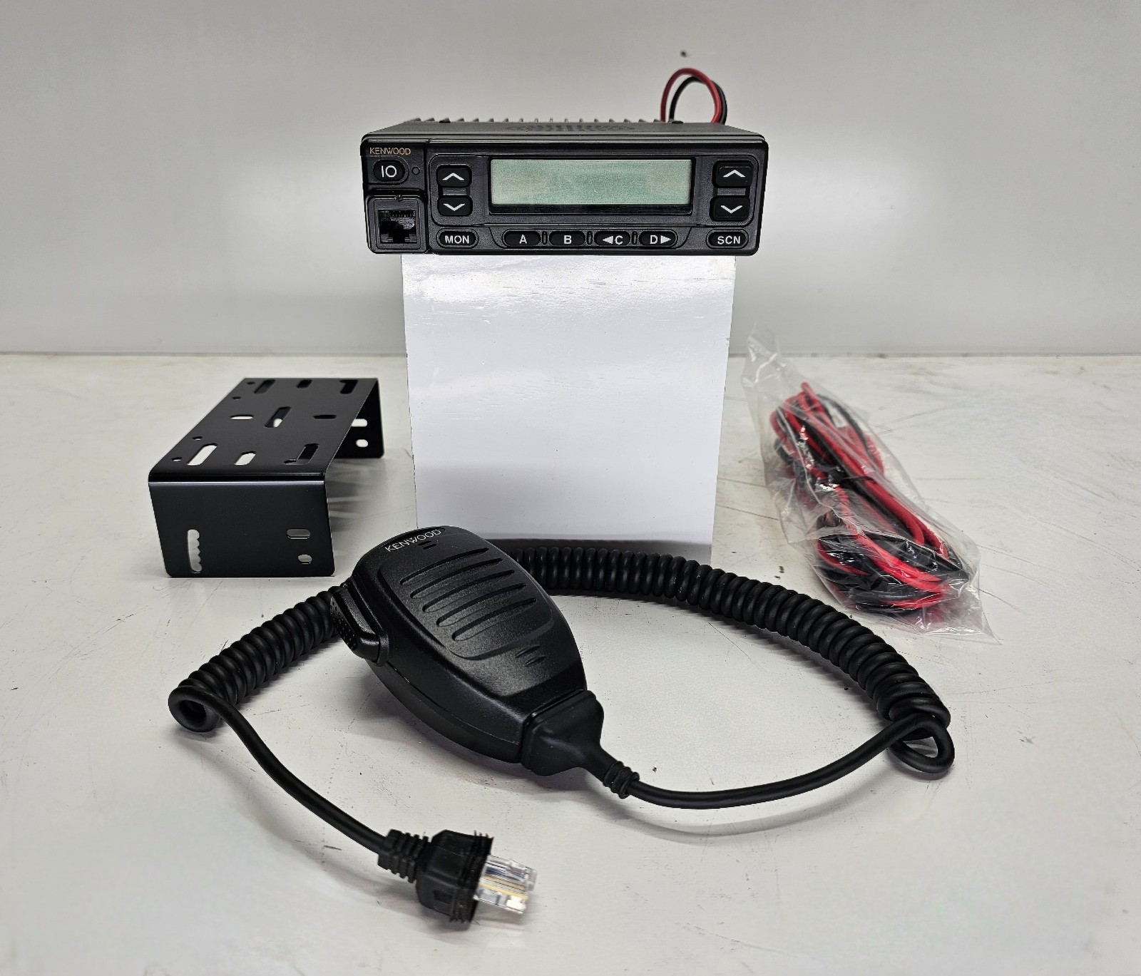 Kenwood TK880 TK-880-1 V 2.0 UHF 450-490 MHz 250Ch 25W
