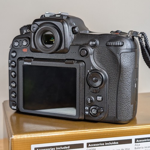Nikon D500 Digital Camera Body - MINT - VERY LOW SHUTTER COUNT 11753 - Picture 11 of 14