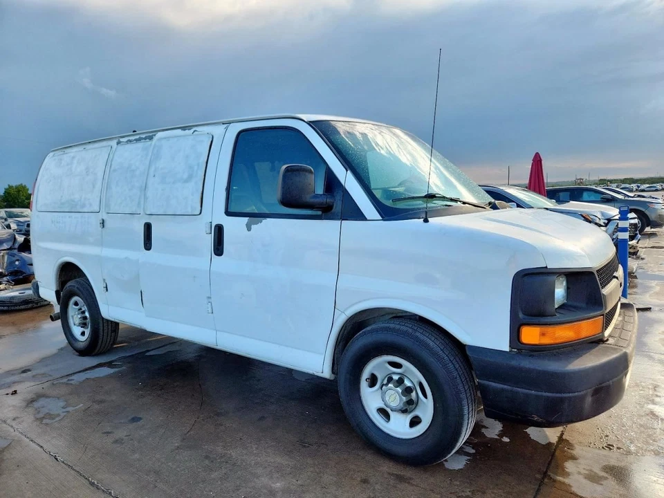 Automatic Transmission 4.8L Fits 13-15 EXPRESS 2500 VAN 613100 - Image 4 of 4