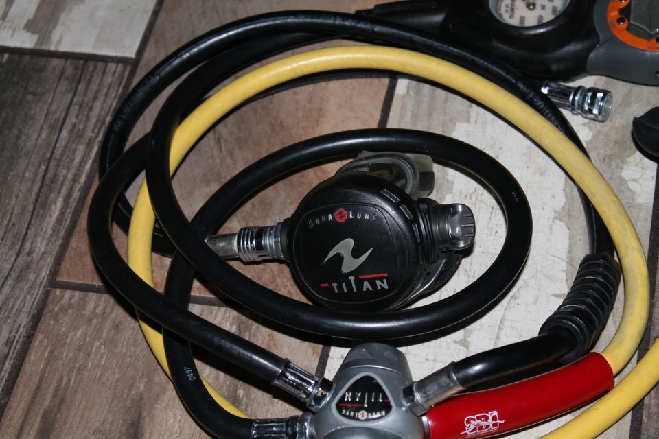 SUUNTO ZOOP sm-36 SCUBA COMPUTER gebraucht MIT AQUA LUNG TITAN REG! ANSEHEN! - Bild 2 von 4