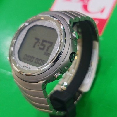 SUUNTO D9TX TITANIUM SUSS016915000 ARMBAND TRIMIX TAUCHERCOMPUTER 200M UHR