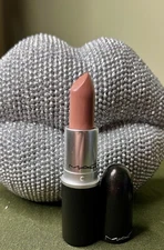 MAC LIPSTICK Patisserie  Lustre