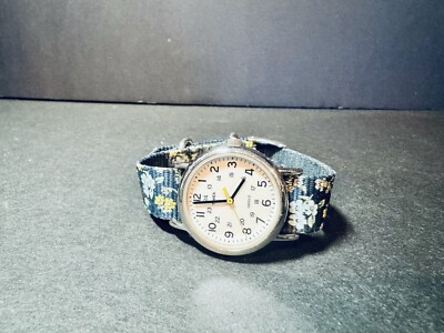 Womens Floral Nylon Strap Watch 31mm White Dial Water Resistant Light Up Timex x Peanuts Women main image 4