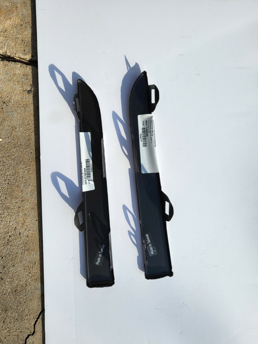 2PCS LH & RH FRONT BUMPER HEADLIGHT GRILLE FILLER FOR 2001-2004 TOYOTA TACOMA