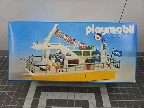 Vtg Playmobil 3540 House Boat With Accessories.
