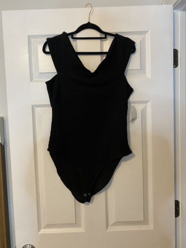 Bar lll Criss Cross Ribbed Black Body Suit Size Large NWT