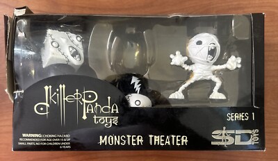 KILLER PANDA series 1 MONSTER THEATER  figure set 2 (Box Damaged)
