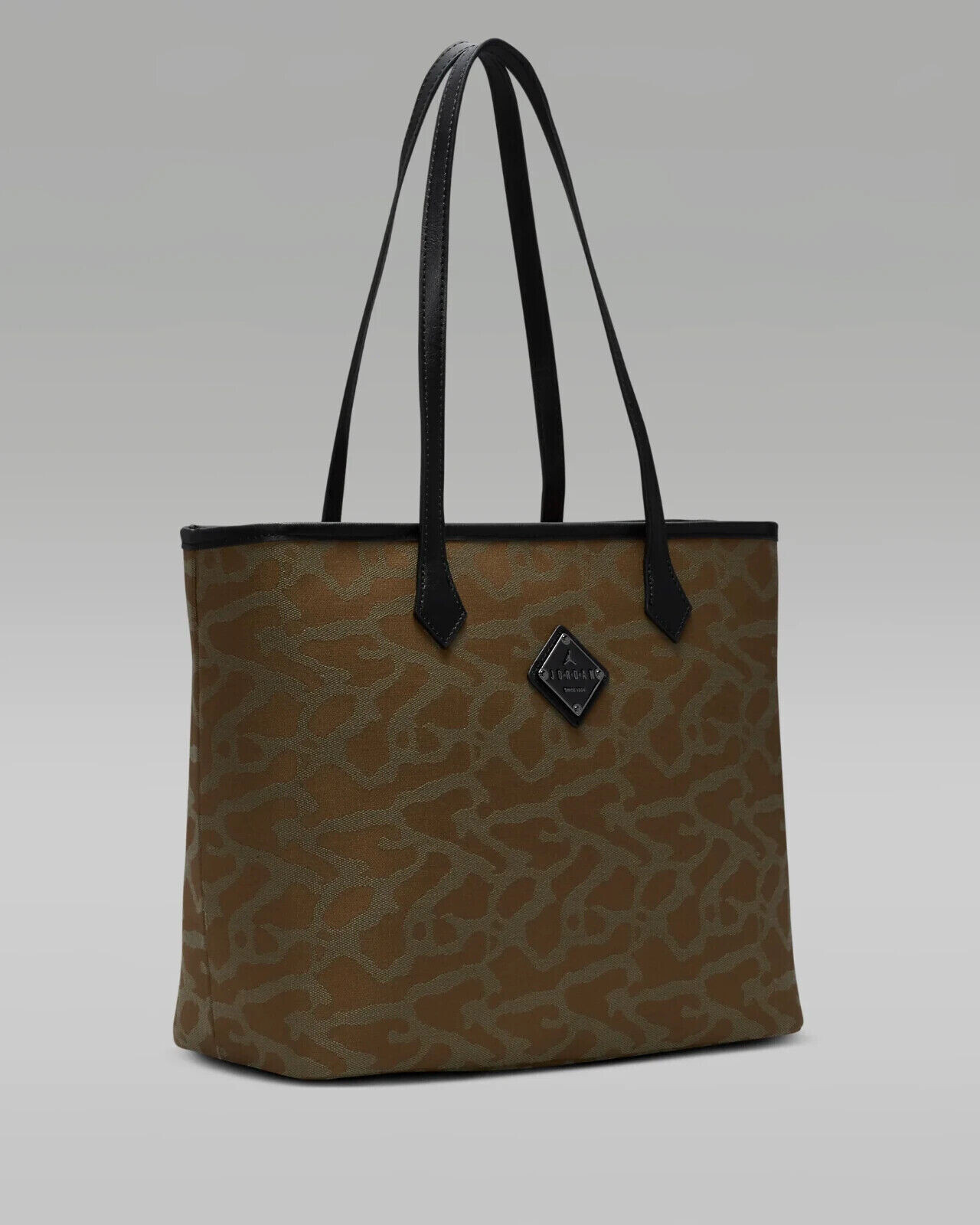 Сумка-тоут Jordan Icon 17Л Светло -оливково -черная унисекс MM0950 G16 New 12090₽