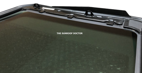 5139931AA 2005-2010 Jeep Grand Cherokee Sunroof Glass - Picture 3 of 6
