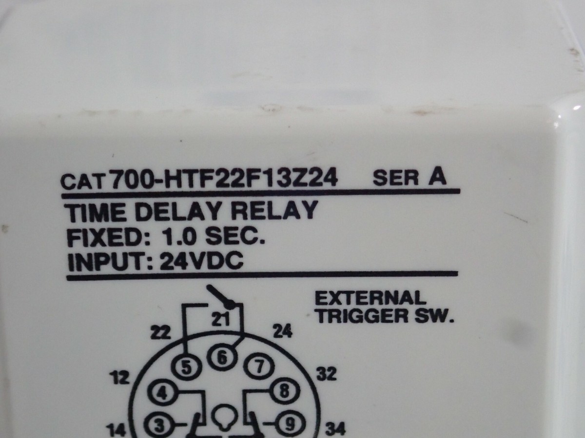 ALLEN BRADLEY 700-HTF22F13Z24 TIME DELAY RELAY SER A1.0SEC ALLEN BRADLEY 700-HTF22F13Z24 TIME DELAY RELAY SER A1.0SEC