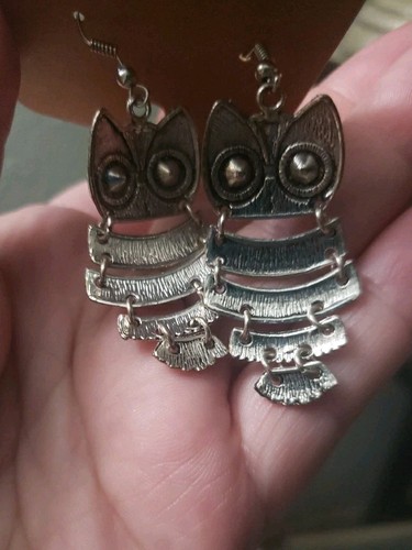 Orecchini Gufo Artigianale Boho - Pendente Tono Argento - Stile Stravagante Artigianale - Foto 6 di 6