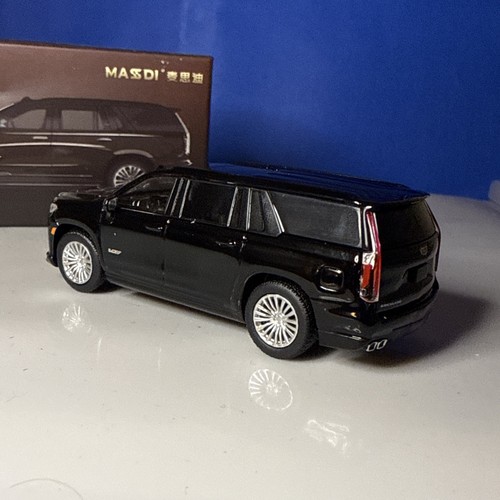 Massdi 1:64 Black Cadillac Escalade Cd1000 (US Seller) - Picture 7 of 8