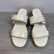 Easy Spirit Woman s Dress Sandals 8 1/2 Wide Slip On Cream 2 Wedge