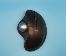 Logitech M570 910-001799 Wireless Trackball M...