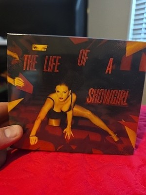 Taylor Swift The Life of a Showgirl: It's Frightening Edition Deluxe w/ keychain