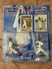 1997 STARTING LINEUP CLASSIC DOUBLES HANK AARON / JACKIE ROBINSON FIGURE