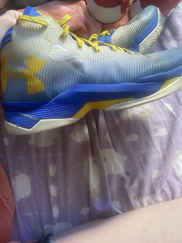 Under Armour Curry 2.5 - 第 2/5 張圖片