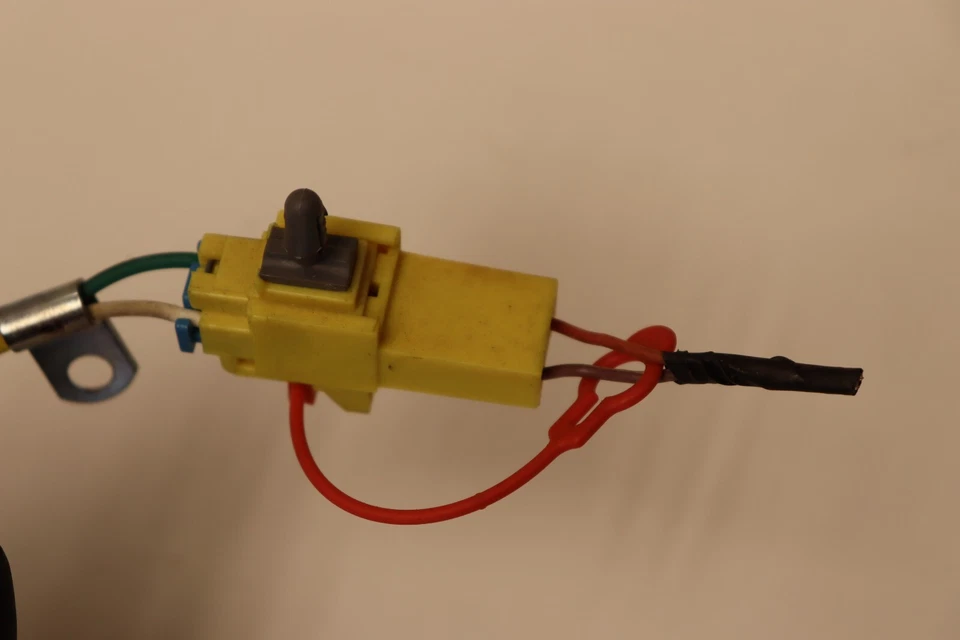 2003-2007 CADILLAC CTS V SEDAN LEFT DRIVER SIDE CURTAIN HEAD AIR BAG OEM - Image 2 of 4