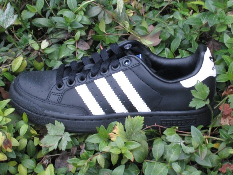 adidas tennis retro