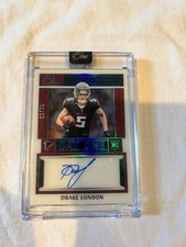 2022 Panini One #104 Drake London Rookie RC Day One Auto 03/35.  Encased.🔥🔥
