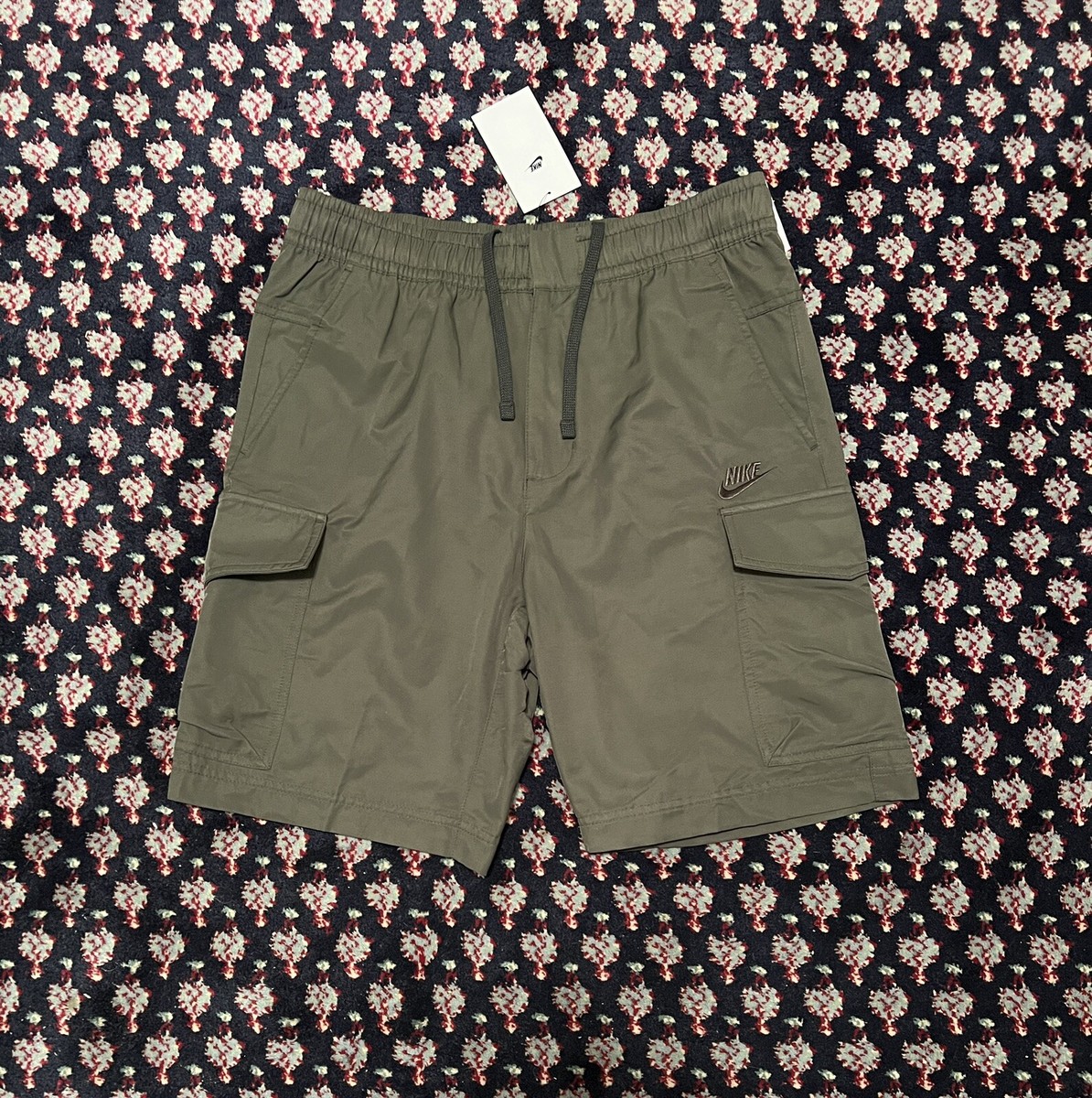nike utility cargo shorts