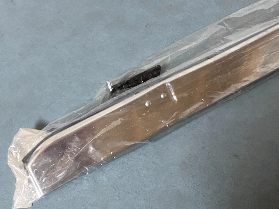 Ford OEM NOS F1CZ-58508B08-A techo corredizo deflector de aire moldura 1991-1996 Ford Escort Foto 4 de 4