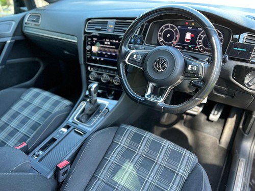 Black Volkswagen Golf GTD 2.0 TDI 2018 Full VW Service History - Picture 8 of 13