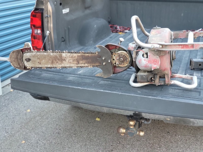 Mall Chainsaw
