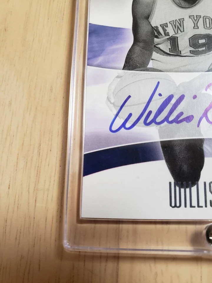 Juego UD SP 2004-05 Willis Reed Auto 134716 Foto 2 de 4