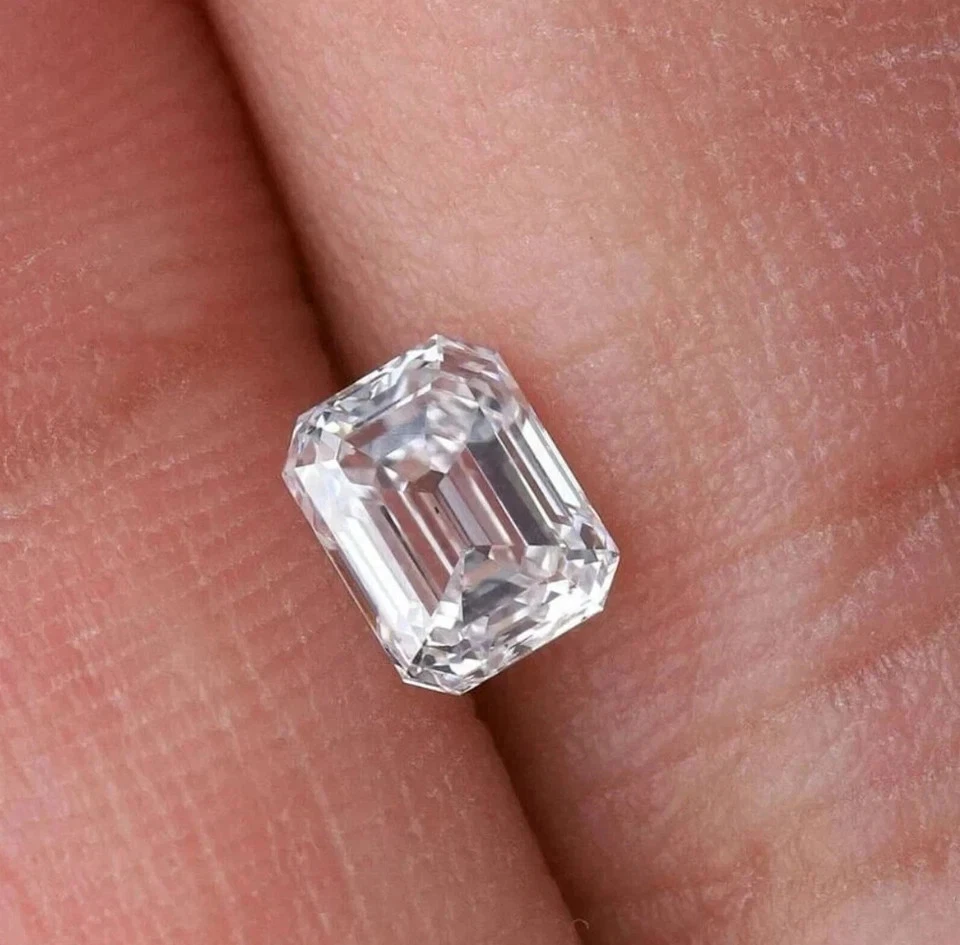2.10 Ct Lab Grown CVD Diamond Emerald Cut D Color, IF Certified Loose Diamond - Image 2 of 4