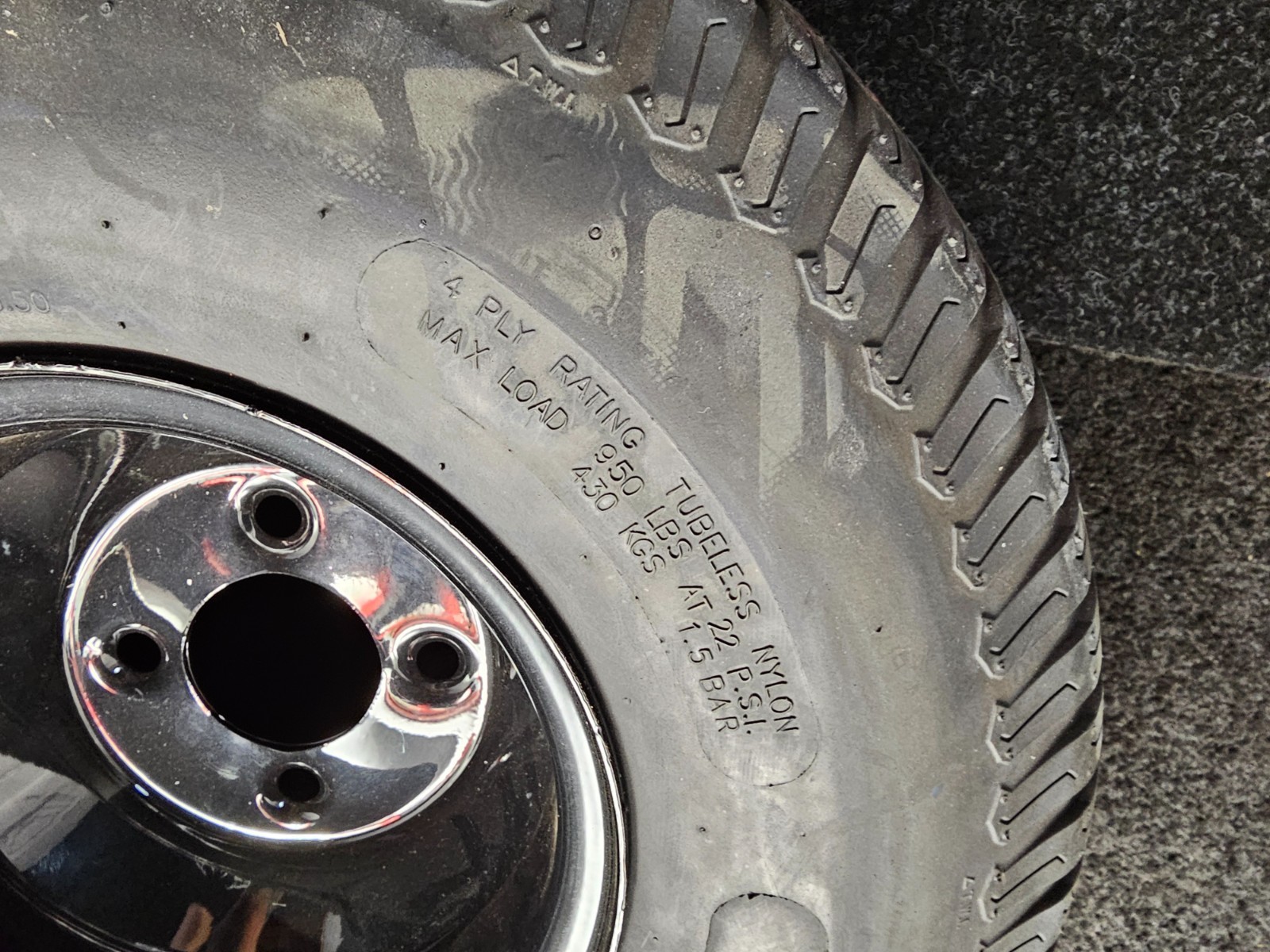 (QTY 2) Hoosier 20x8-8 4 Ply Tubeless Lawn & Garden Tire & Wheel Assembly P332