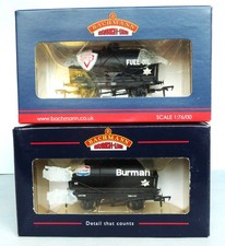 2 x BACHMANN 14T Tank Wagonn 37-653 Burmah, 37-658A Fina OO