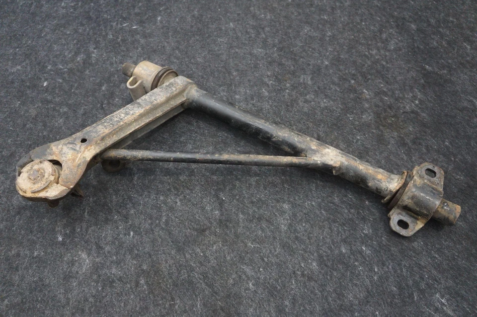 Brazo de control inferior delantero izquierdo OEM 91134190100 Porsche 911 1965-1973 *Nota* Foto 4 de 4