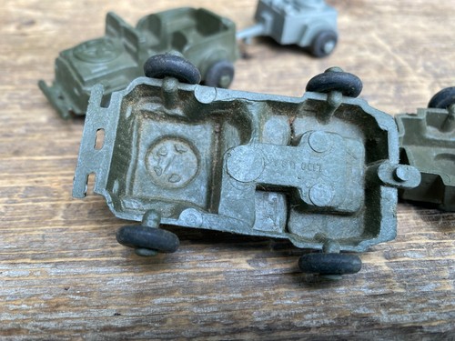 Vintage Plastic Army Vehicle Lot Jeeps Tank Trailers by Lido USA - Picture 10 of 14