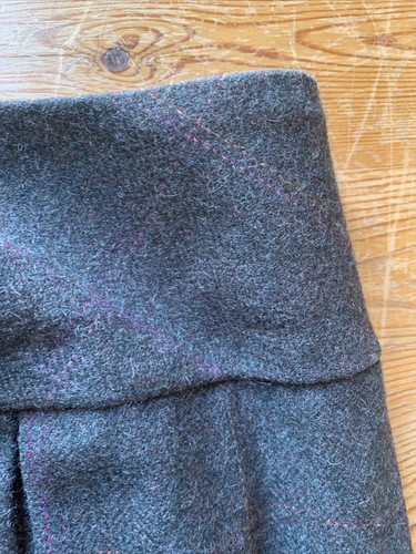 Joules Aggie Green Tweed Skirt sizes 8 & 10 REDUCED - Picture 4 of 6