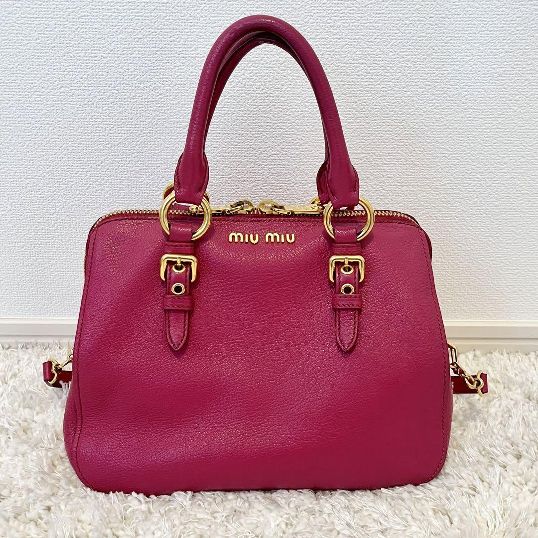 ✨OLD MIUMIU がま口 ピンクレザー 希少 ヴィンテージ バッグ ✨OLD MIUMIU がま口 ピンクレザー 希少 ヴィンテージ バッグ