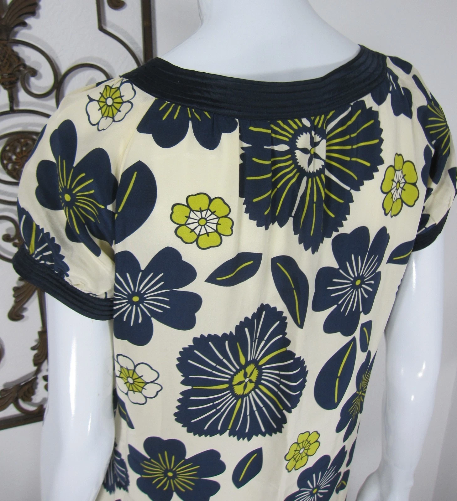 ABITO MOULINETTE SOEURS VETEMENTS 100% SETA MANICA CORTA Taglia XS FLOREALE