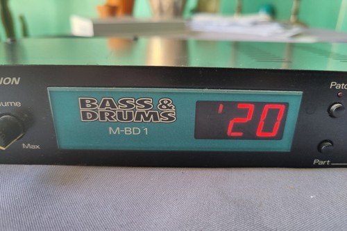 Roland M-BD1 Sound Expansion, Midi Soundmodul, Drums & Bass - Bild 2 von 4