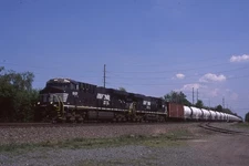 NS 8107 & 1 ACTION 2013   NORFOLK SOUTHERN  ORIGINAL SLIDE