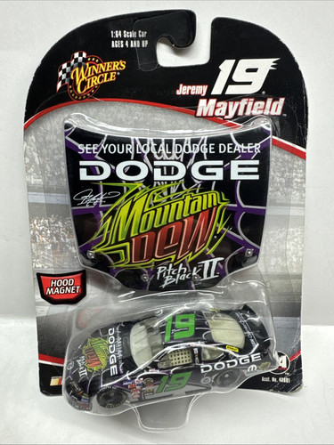 (B9) 1/64 2005 Jeremy Mayfield #19 Mountain Dew Pitch Black II - Picture 1 of 3