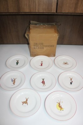 Rainbow Mountain Set Of 8 Reindeer Christmas Appetizer/Dessert Plates 8 1/4''