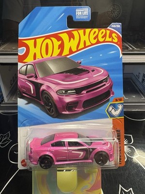 Hot Wheels 20 Dodge Charger Hellcat Pink Hw Muscle Mania 240/250   